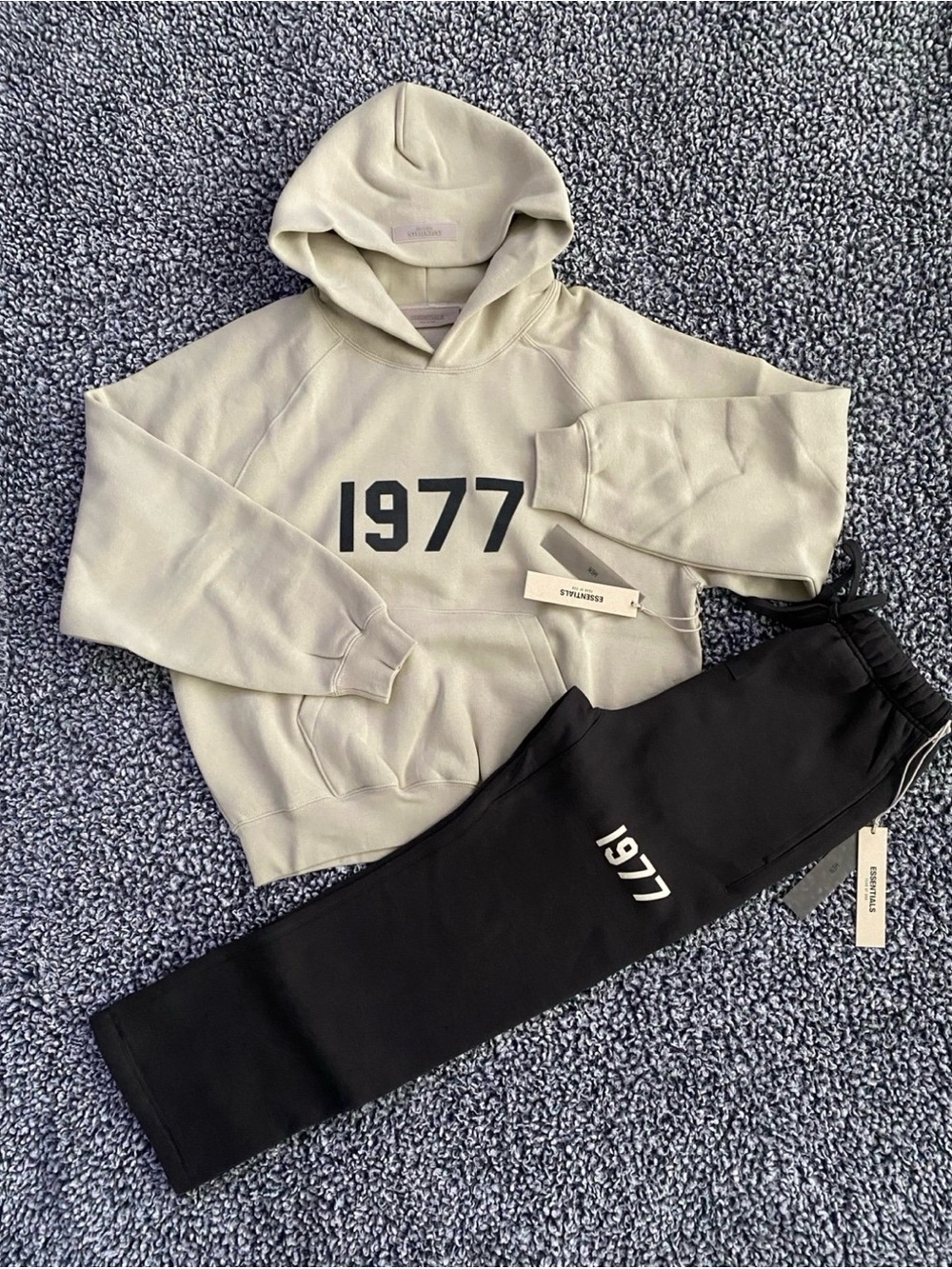 Men’s Fear of God Essentials Bundle, Hoodie & Sweatpants, Size XXS, NWT